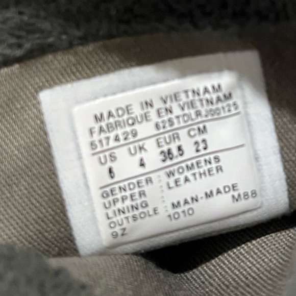 Converse ankle boots. - Picture 3 of 3